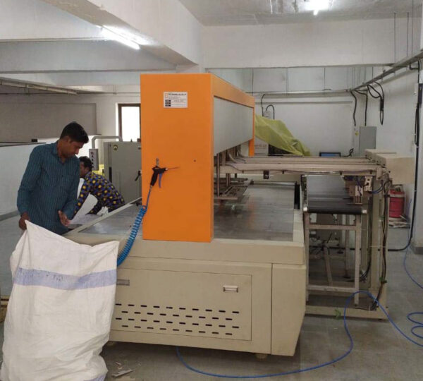 automatic blanking machine with robotic arm for blanking